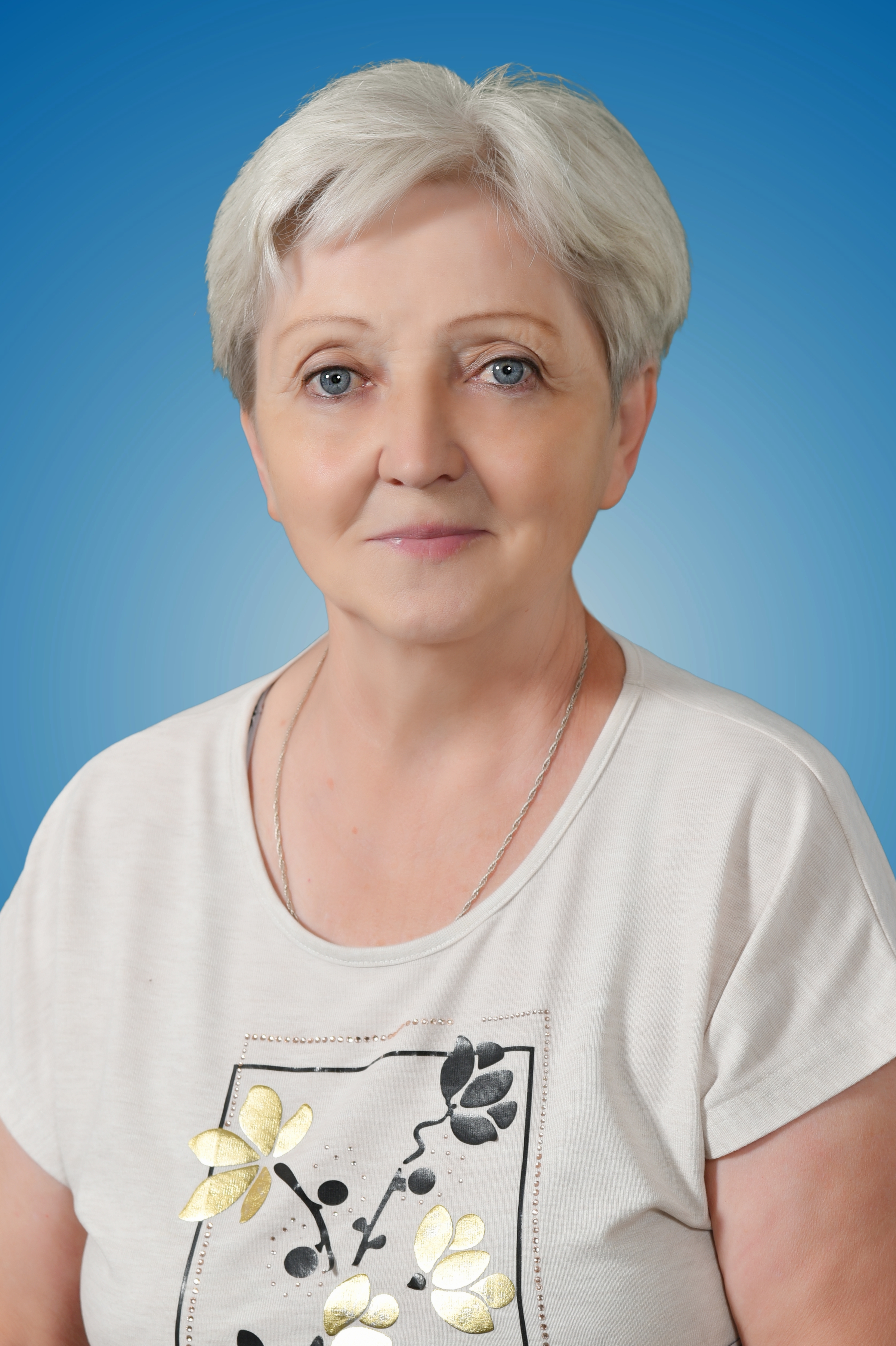 Воспитатель высшей категории Зотова Галина Михайловна.